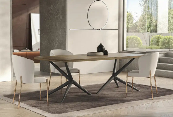 Versay Dining Table